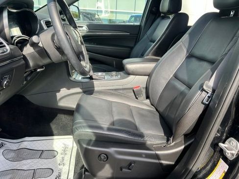 Used 2018 Jeep Grand Cherokee Limited w/ Trailer Tow Group IV AWD/4WD image 22