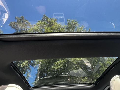 Used 2023 Mercedes-Benz C 300 Sedan image 35