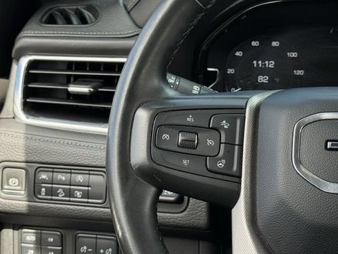 Used 2023 GMC Yukon XL Denali AWD/4WD image 14