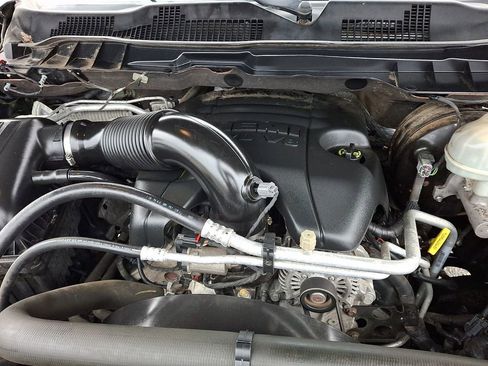 Used 2016 RAM 1500 Laramie w/ Convenience Group image 30