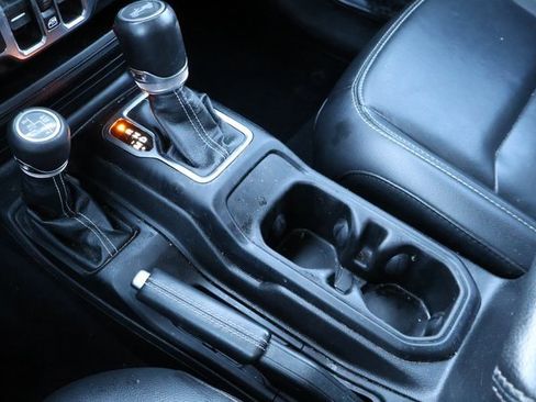 Used 2023 Jeep Wrangler Unlimited Sahara w/ Cold Weather Group image 36