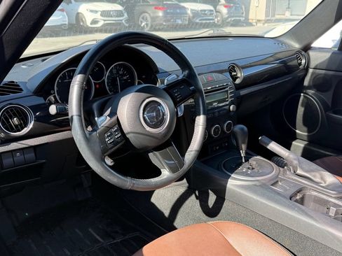 Used 2015 MAZDA MX-5 Miata Grand Touring w/ Premium Package RWD image 2