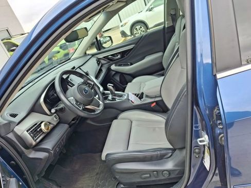 Used 2022 Subaru Outback Limited AWD/4WD image 2