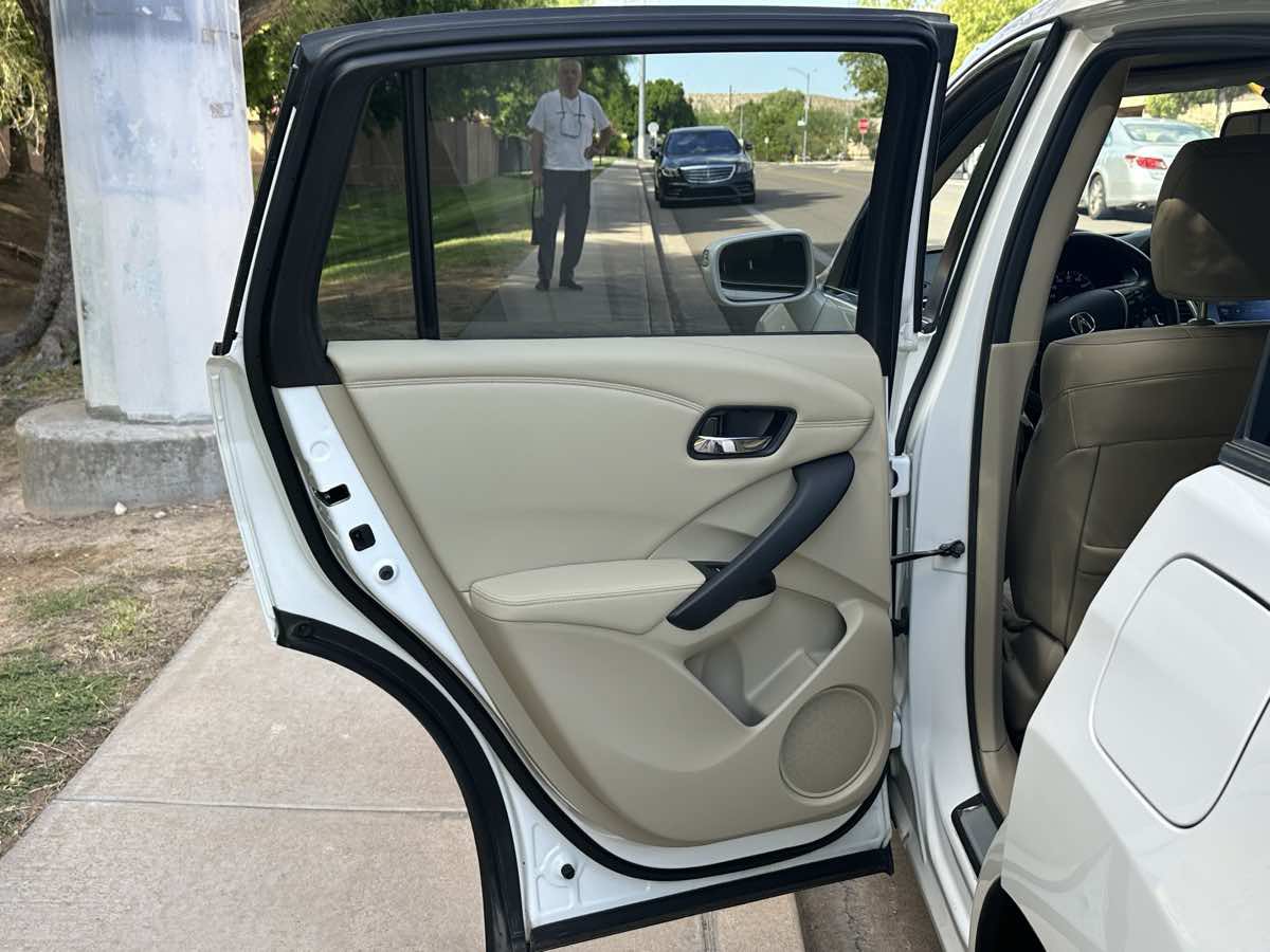 Used 2017 Acura RDX w/ Advance Package FWD image 44