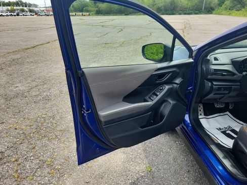 Used 2024 Subaru Crosstrek 2.5i Sport AWD/4WD image 15