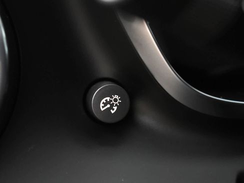 Used 2020 Chevrolet Camaro SS image 27