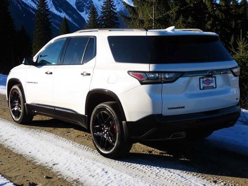 Used 2021 Chevrolet Traverse Premier image 4