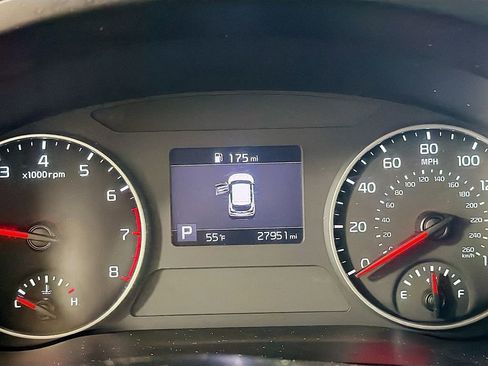 Used 2023 Kia Seltos LX image 14