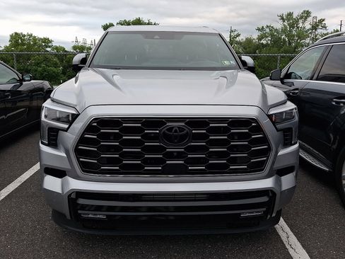 Used 2024 Toyota Sequoia Platinum AWD/4WD image 2