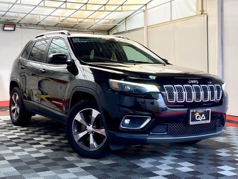 Used 2019 Jeep Cherokee Limited AWD/4WD image 1