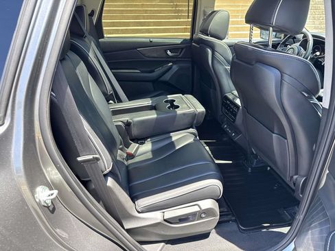 Used 2023 Acura MDX SH-AWD w/ Advance Package image 11
