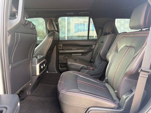 Used 2024 Ford Expedition Limited RWD image 9