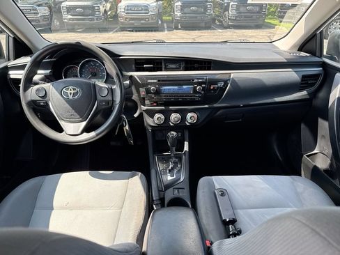 Used 2015 Toyota Corolla L FWD image 10