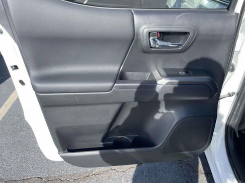 Used 2023 Toyota Tacoma TRD Off-Road image 21