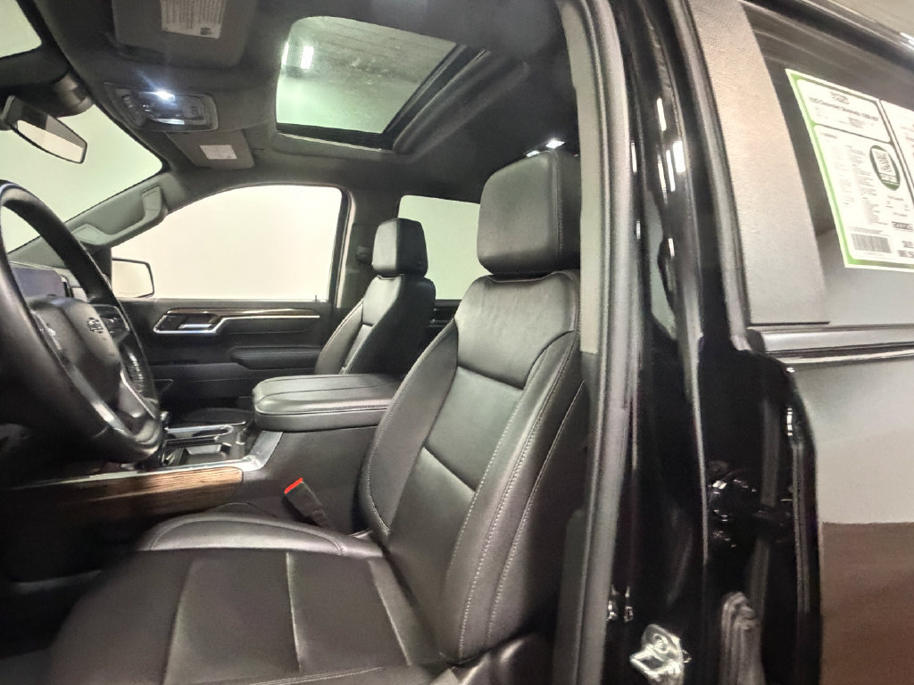 Used 2025 Chevrolet Silverado 1500 RST w/ Convenience Package II AWD/4WD image 60