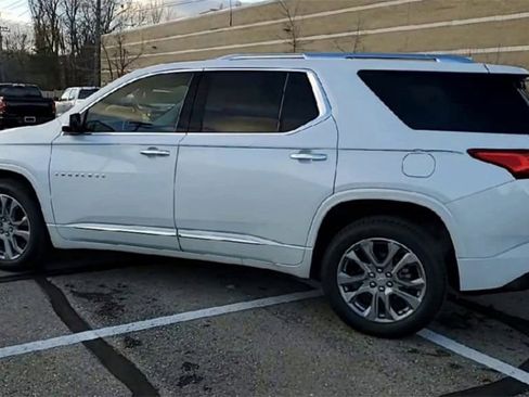 Used 2019 Chevrolet Traverse Premier w/ Driver Confidence II Package image 6
