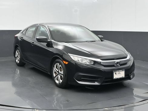 Used 2018 Honda Civic LX image 3