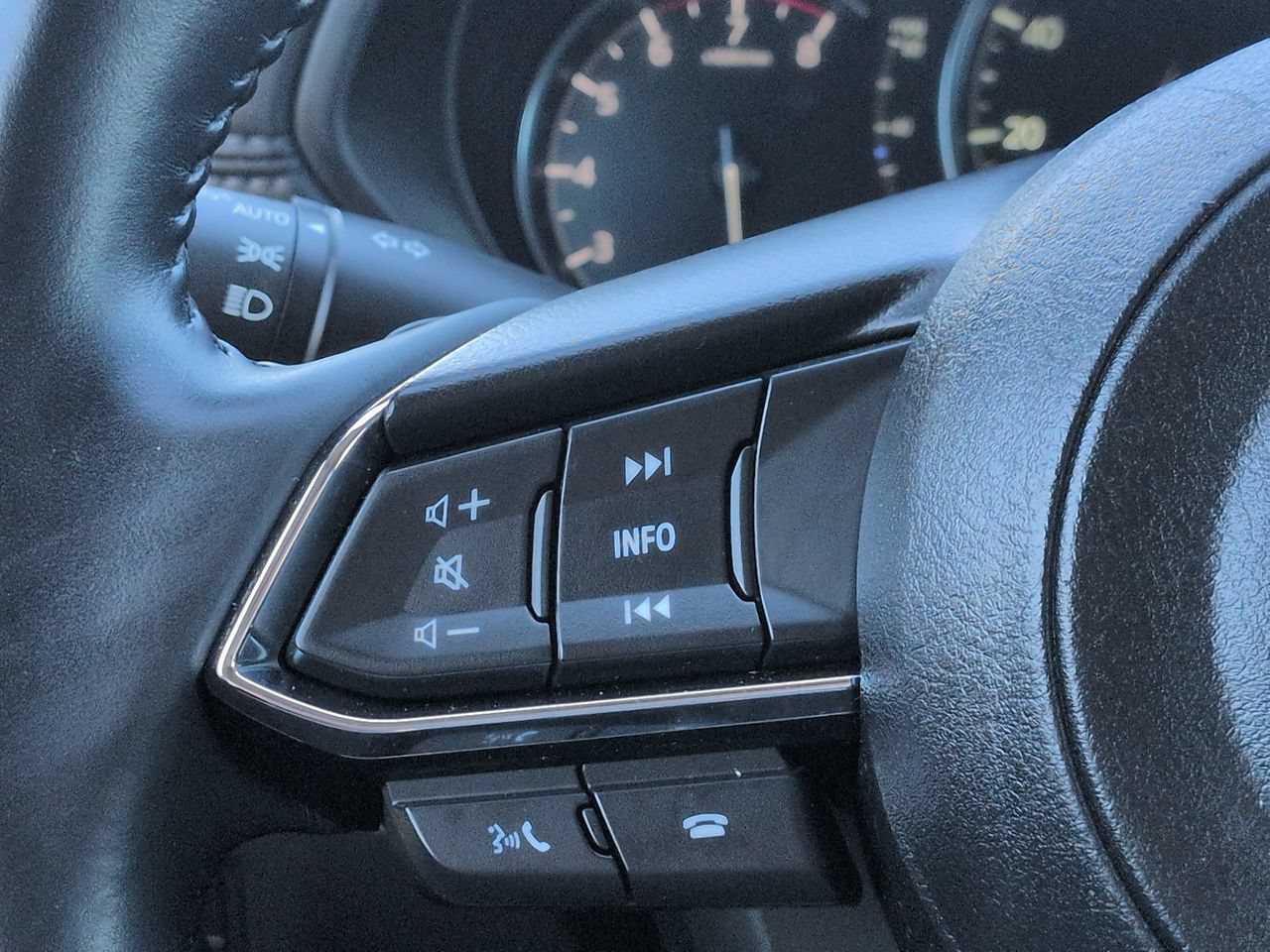 Used 2023 MAZDA CX-5 AWD 2.5 S w/ Premium Package image 26