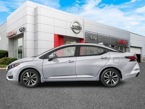 New 2025 Nissan Versa SV w/ Trunk Package FWD image 3