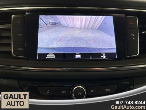 Used 2020 Buick Enclave Essence w/ Sound and Sites Package image 11