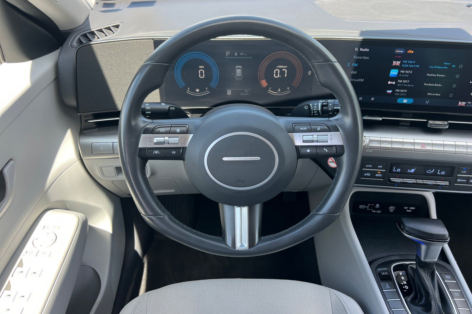 Used 2024 Hyundai Kona SEL AWD/4WD image 16