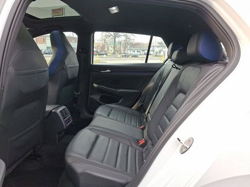 Used 2024 Volkswagen Golf R image 10