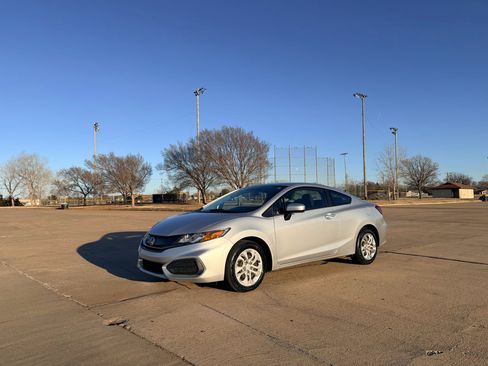 Used 2015 Honda Civic LX image 3