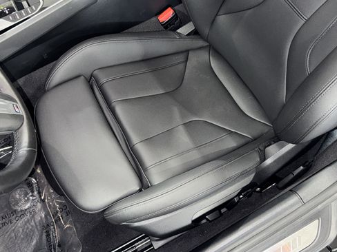 Used 2022 BMW Z4 M40i w/ Premium Package image 28