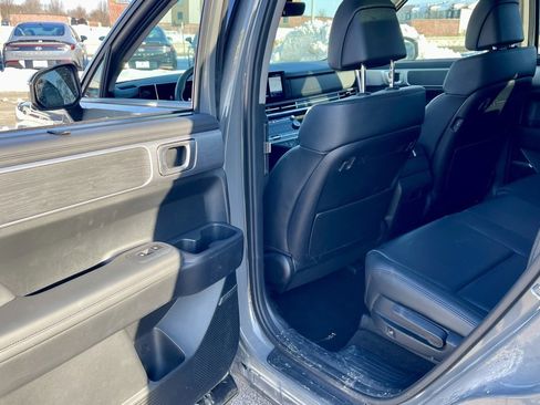 Used 2024 Hyundai Santa Fe Limited image 52