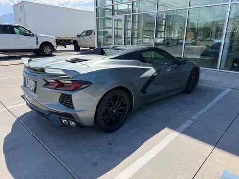 Used 2023 Chevrolet Corvette Stingray Premium Conv w/ Z51 Performance Package RWD image 2