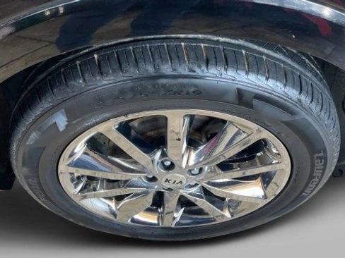 Used 2017 Kia Sorento SX FWD image 8