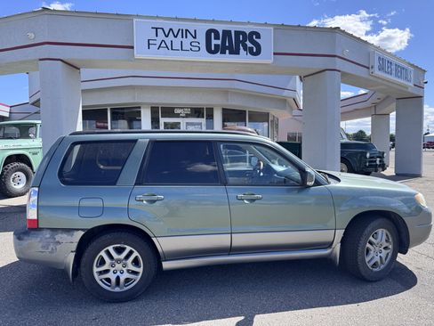Used 2007 Subaru Forester 2.5X L.L. Bean AWD/4WD image 9