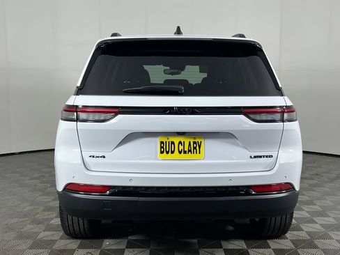 Used 2024 Jeep Grand Cherokee Limited w/ Black Appearance Package image 7