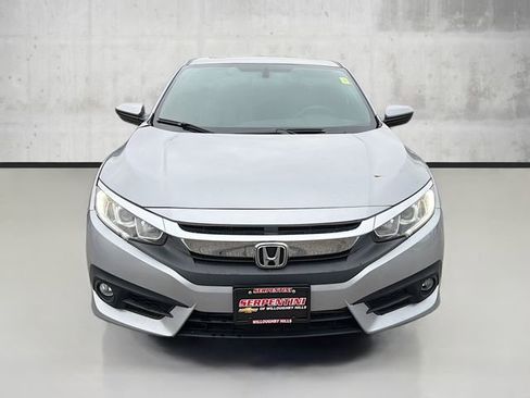 Used 2016 Honda Civic EX-T image 2