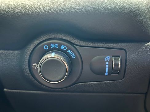 Used 2025 Dodge Durango GT AWD/4WD image 10