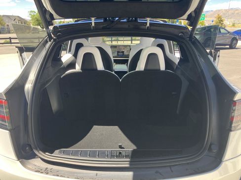 Used 2022 Tesla Model X Plaid AWD/4WD image 16
