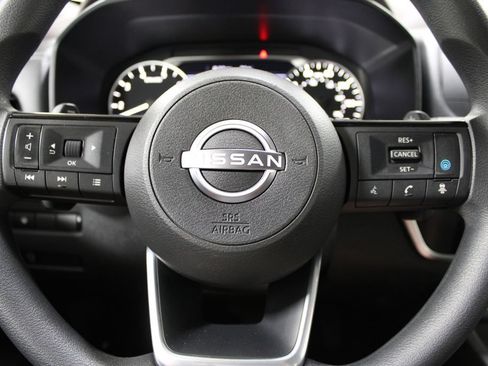 Used 2023 Nissan Rogue SV AWD/4WD image 34