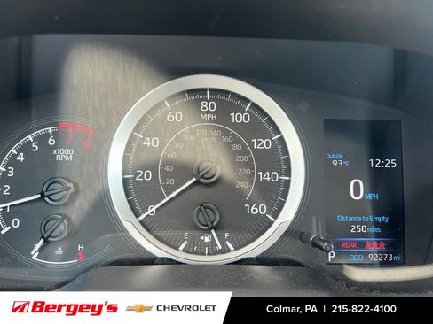 Used 2021 Toyota Corolla LE FWD image 13