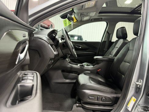Certified 2023 GMC Terrain SLT w/ Infotainment Package II AWD/4WD image 12