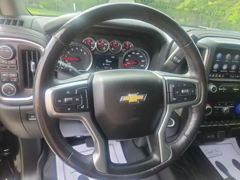 Used 2022 Chevrolet Silverado 2500 LT w/ Convenience Package AWD/4WD image 13