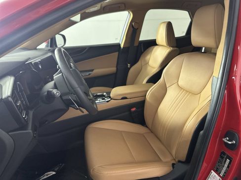 Used 2023 Lexus NX 250 FWD w/ Towing Package (2000 Lbs) image 11