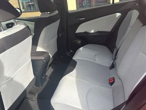 Used 2018 Toyota Prius Two image 12