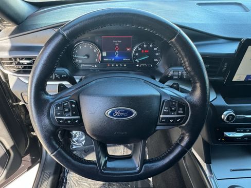 Used 2020 Ford Explorer XLT w/ Equipment Group 202A image 17