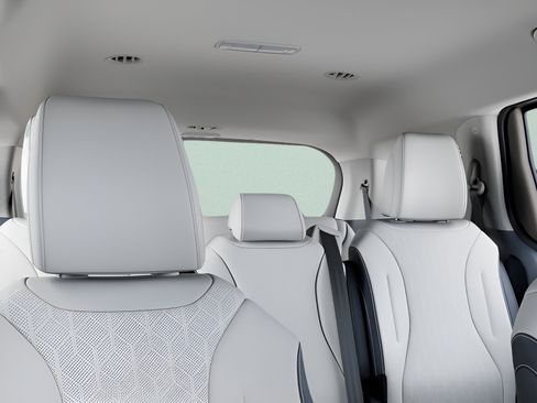 Certified 2026 Kia Carnival EX FWD image 23