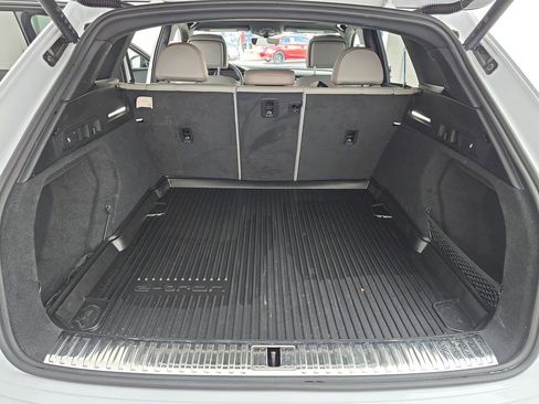 Used 2023 Audi e-tron Chronos w/ Chronos Package image 23