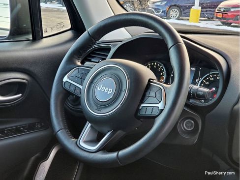 Used 2023 Jeep Renegade Latitude w/ Premium Group image 25