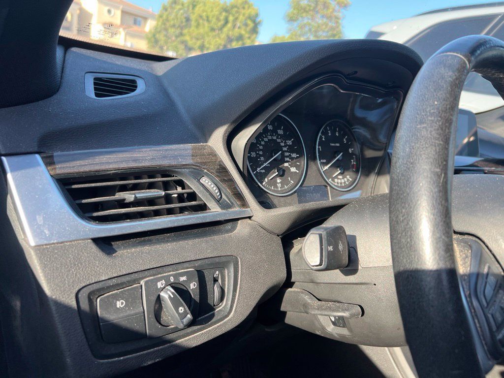 Used 2018 BMW X1 sDrive28i FWD image 13
