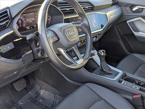 Used 2023 Audi Q3 2.0T Premium image 9