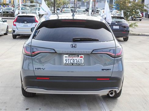 Used 2025 Honda HR-V Sport image 6