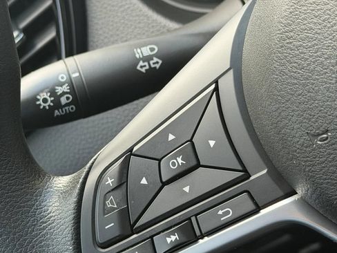 Used 2020 Nissan Rogue Sport S w/ Appearance Package FWD image 16